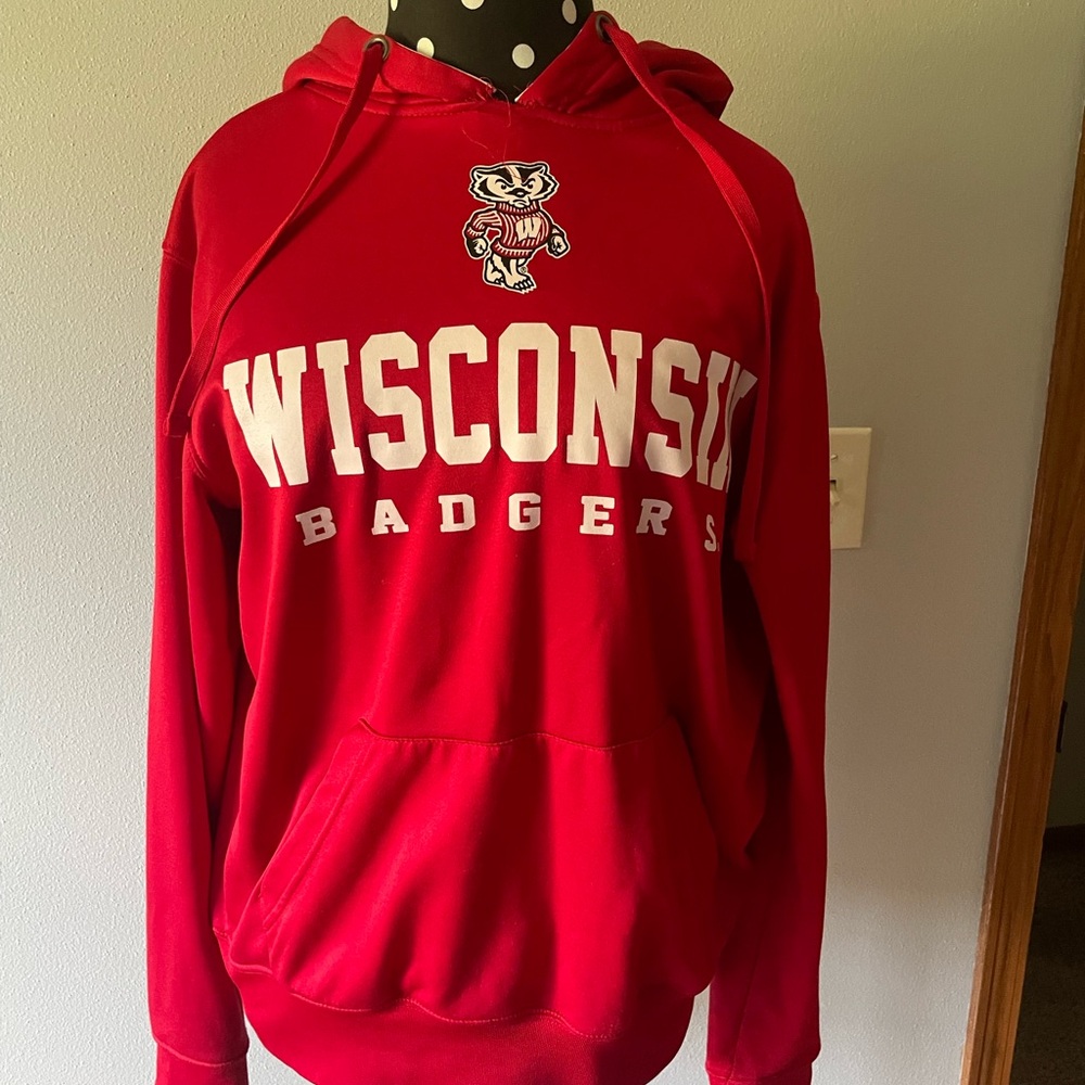 Wisconsin Badgers Red Hoodie size Small